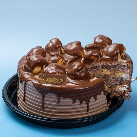 Torta de profiteroles de chocolate